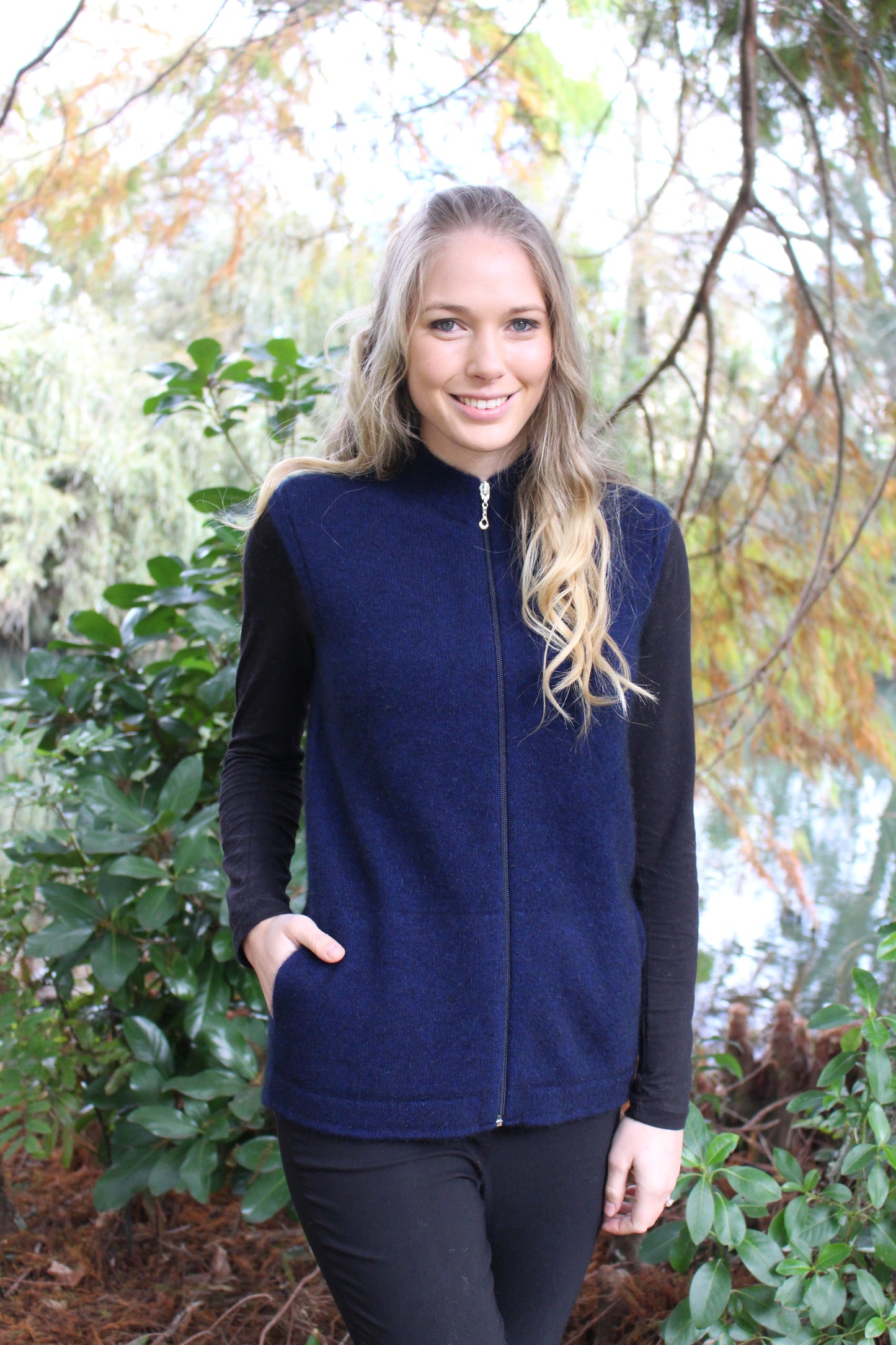 A full zip vest with generous pockets and a longer length. A possum merino blend available in sizes XS - XXL. Made in NZ by Lothlorian. NOTE: * after colour denotes a custom colour to our store, not always readily available. Midnight.