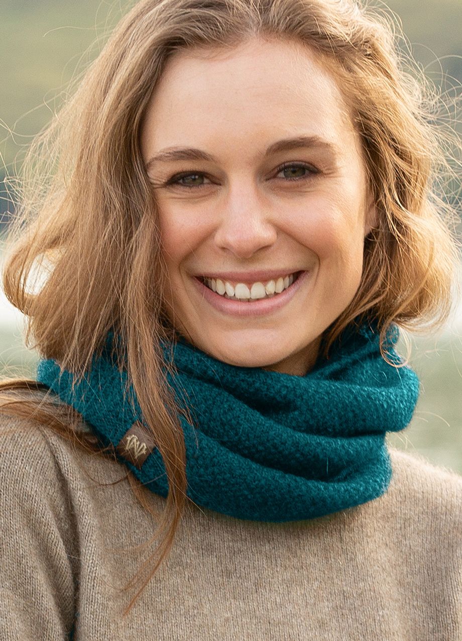 This fashion one piece neck warmer is knitted in a moss stitch. It can be worn scrunched down or folded down. Made from a blend of possum merino and available in one size only. Made in Christchurch, NZ by Noble Wilde.