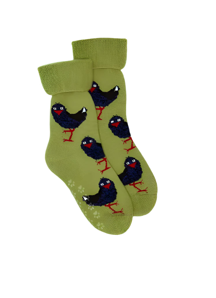 PRODUCT DESCRIPTION
Cosy, fluffy and so soft these gorgeous bed socks will quickly become a favourite for not only the cold nights, but days too. A little fun and quirky they are covered in a NZ Pukeko with a choice of either Emerald or Purple. A midweight full cushion crew socks with non-slip grips on soles. Size is OSFM. Made in NZ.
MATERIALS
60% Acrylic, 30% Wool, 10% Nylon