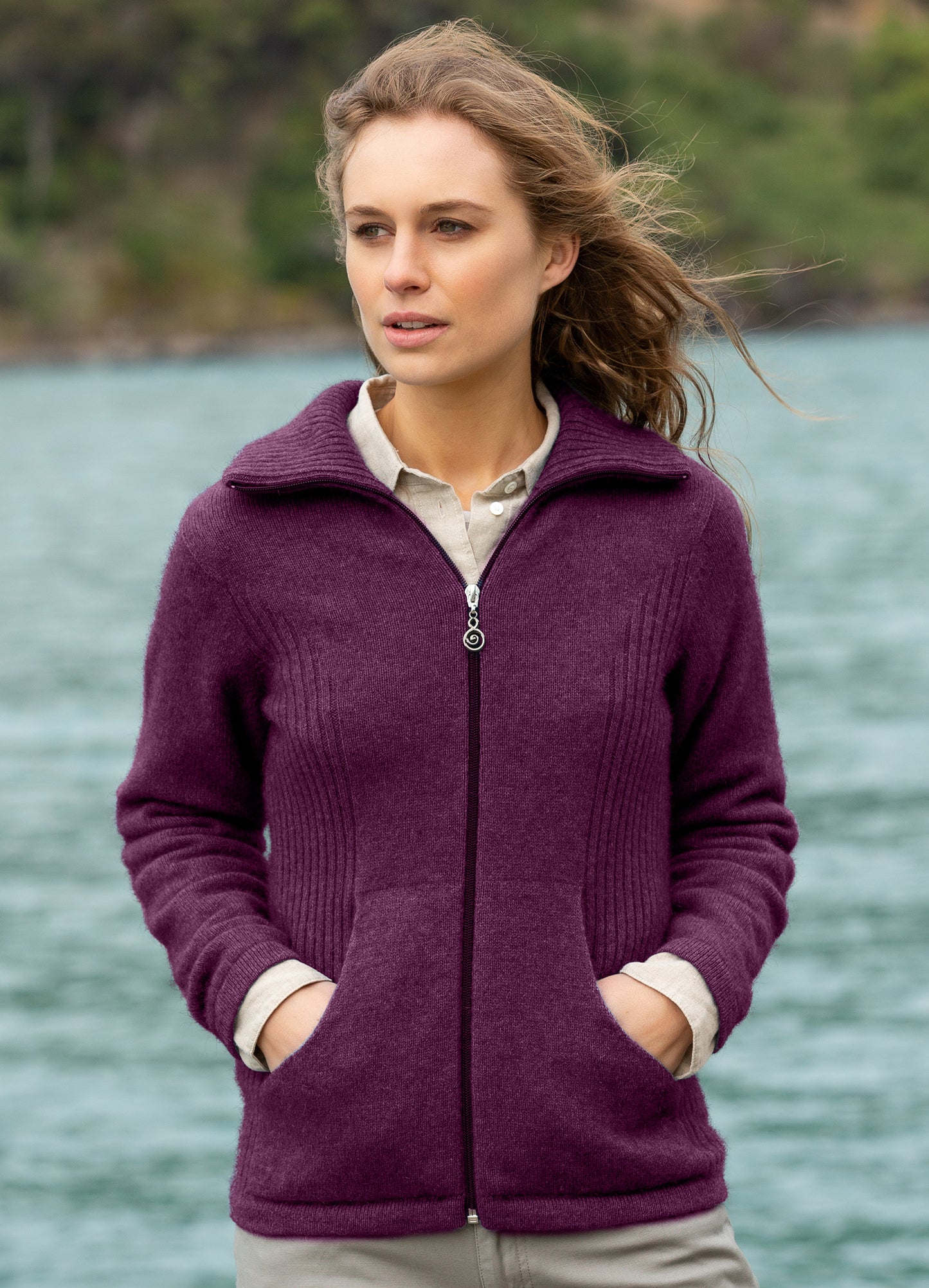 The ultimate in comfort and elegance the Market Day Jacket offers full zip and integrated pockets. The turndown rib collar that can also be zipped right up for extra warmth. Ribbed side panels add a little extra wow to an already beautiful jacket. Made in Christchurch, NZ by Noble Wilde. Twilight.