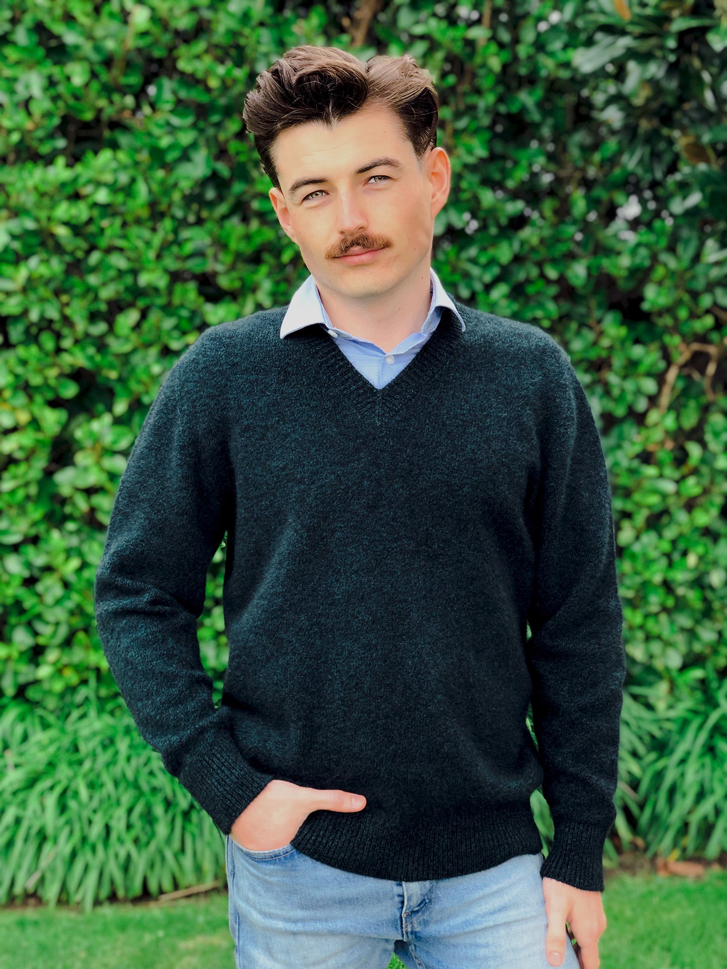 Mens Plain Vee Neck Jumper - Possum Merino