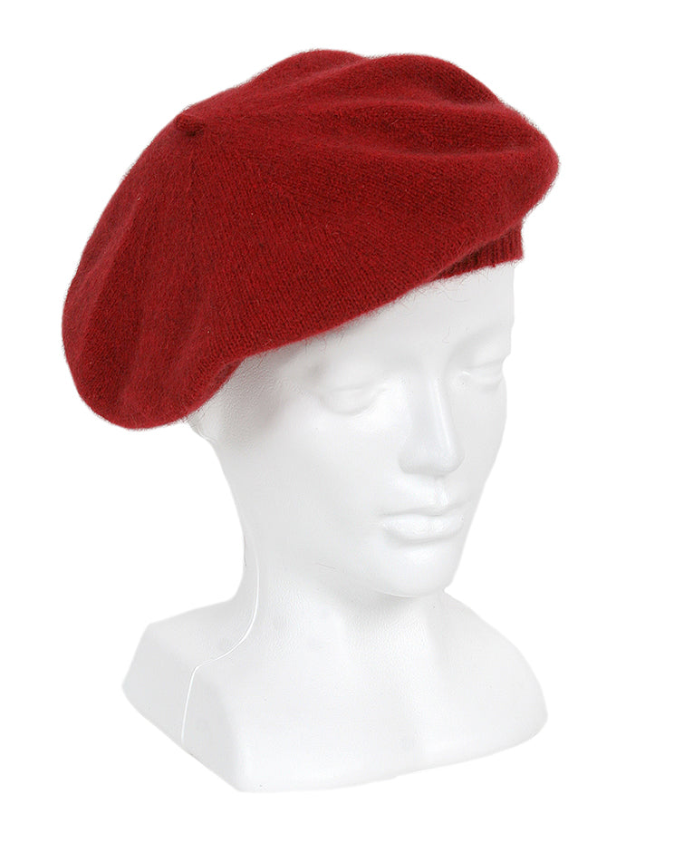 A single thickness beret in plain knit from a possum merino blend. Lots of glorious colours to choose from. Made in NZ by Lothlorian. Red.