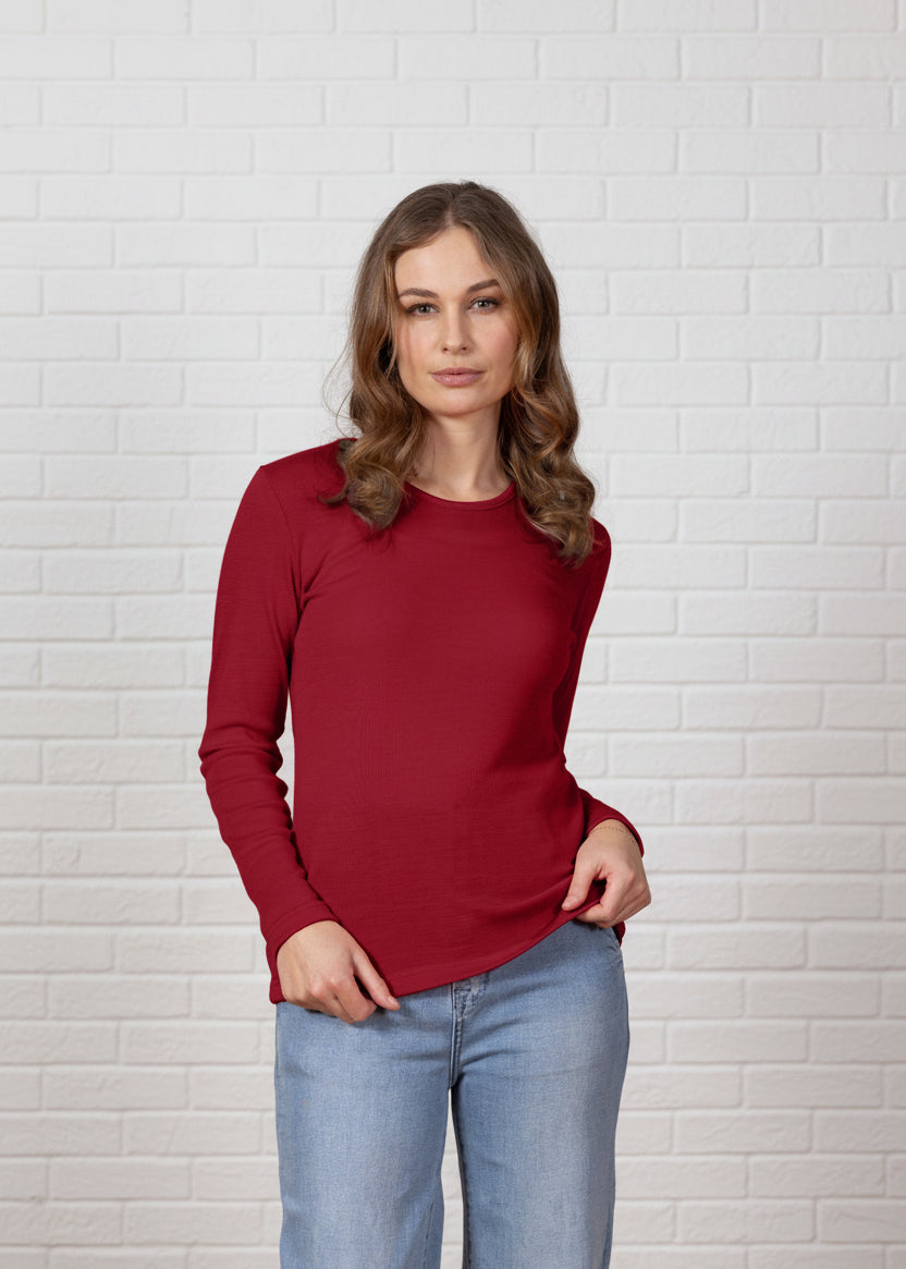 The Bay Road crew neck is a wonderfully light, long sleeve top that can be worn all year round. Wear on its own or layer up underneath or over the top! Lots of beautiful colours to choose from. Made at Weft Knitting Company, Christchurch, NZ.