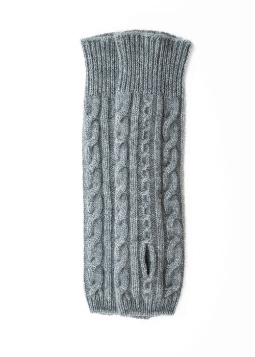 With a side seam opening for thumbs and a longer fit up the arms, Koru's beautiful cable detailed glovelet are perfect for warmth and are incredibly stylish. One size fits most. Proudly made here in NZ.