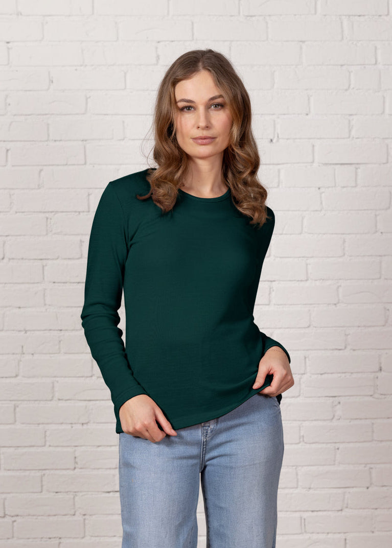 The Bay Road crew neck is a wonderfully light, long sleeve top that can be worn all year round. Wear on its own or layer up underneath or over the top! Lots of beautiful colours to choose from. Made at Weft Knitting Company, Christchurch, NZ.