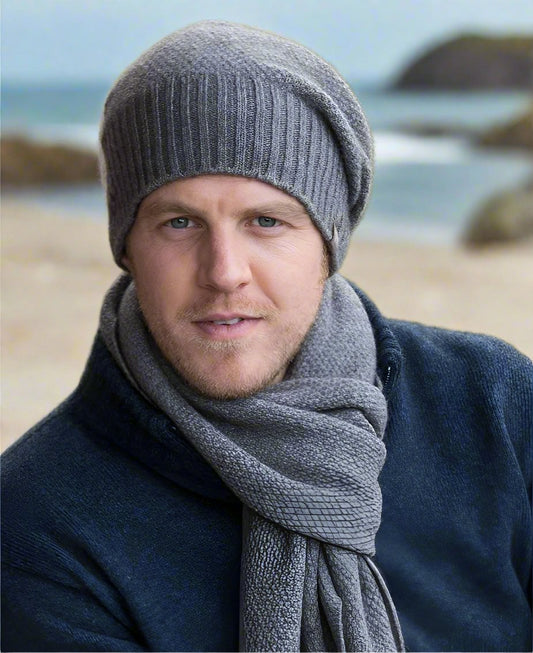 This fashion baggie beanie is knitted in a moss stitch with a rib band that can be worn as is or folded back. Made from a blend of possum merino and available in one size only. Made in Christchurch, NZ by Noble Wilde. 