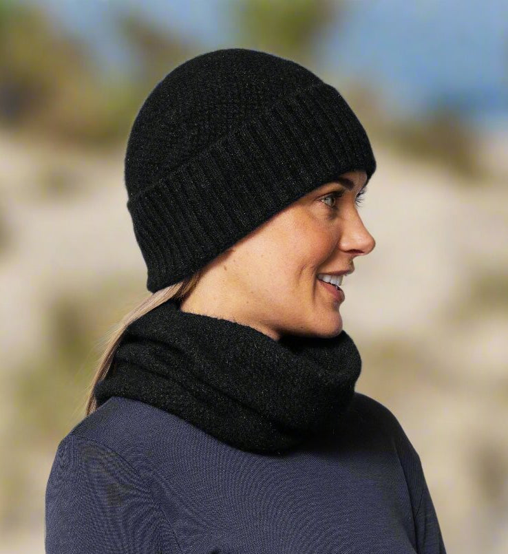 This very cool baggie beanie is knitted in a moss stitch with a rib band that can be worn as is or folded back. Made from a blend of possum merino it will keep you warm as well as looking stylish! Available in one size only. Made in Christchurch, NZ by Noble Wilde.