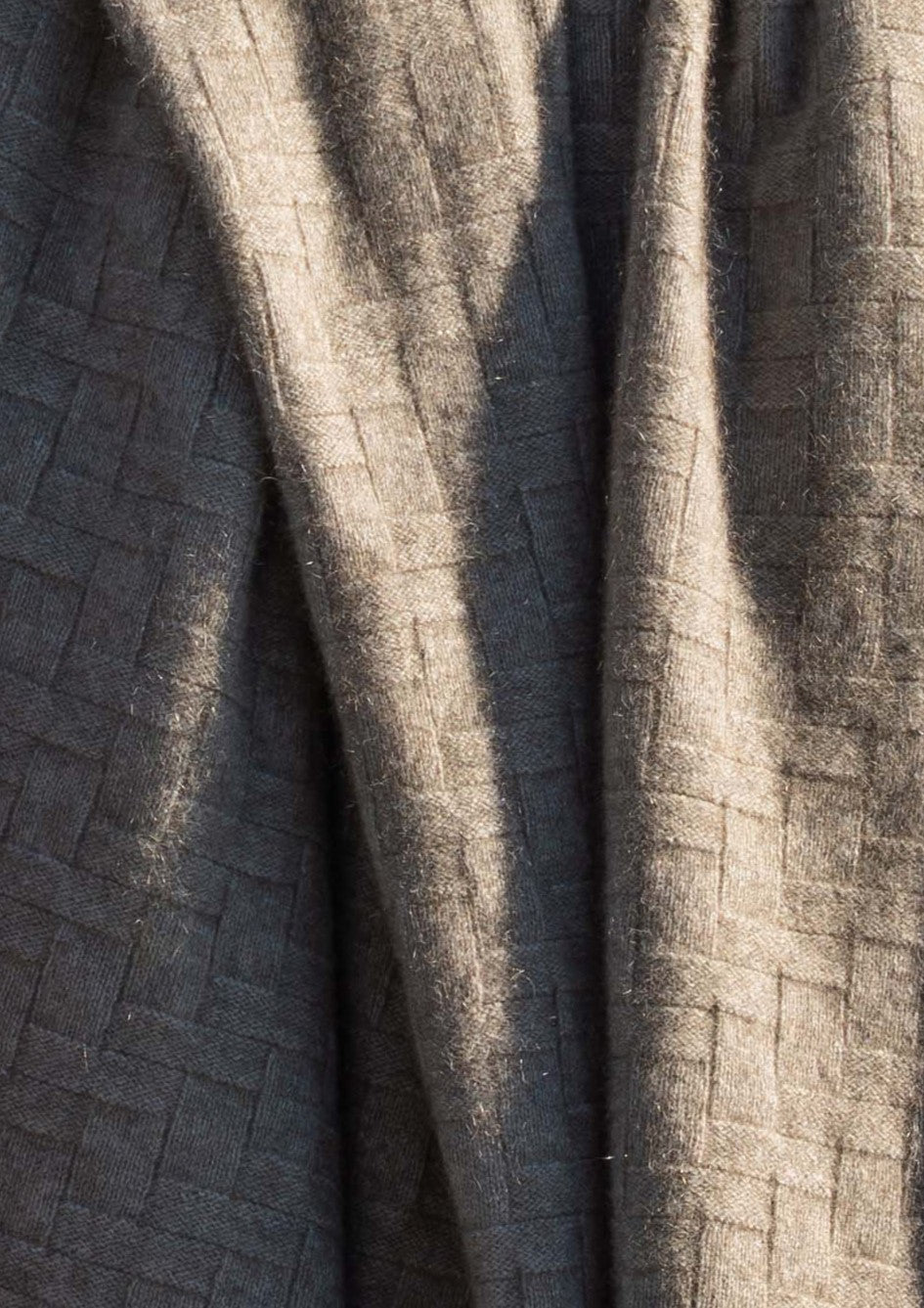 The ultimate in luxury is the stunning Queen Size Throw. Knitted in a basketweave stitch the texture of this pattern plays with the light and shows off the beautiful colours of the yarn. A fabulous edition to any living room or bedroom. Proudly made by Noble Wilde of NZ.