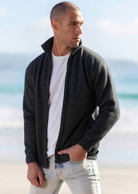 A favourite from the Koru Collection this men's jacket features pockets, a subtle pattern above the band and a rib collar. A double layer knit structure adds extra warmth. Proudly made in NZ by Koru Knitwear.&nbsp;

MATERIALS

50% Merino Lambswool / 40% Possum Fur / 10% Mulberry Silk

Sizes S - 3XL