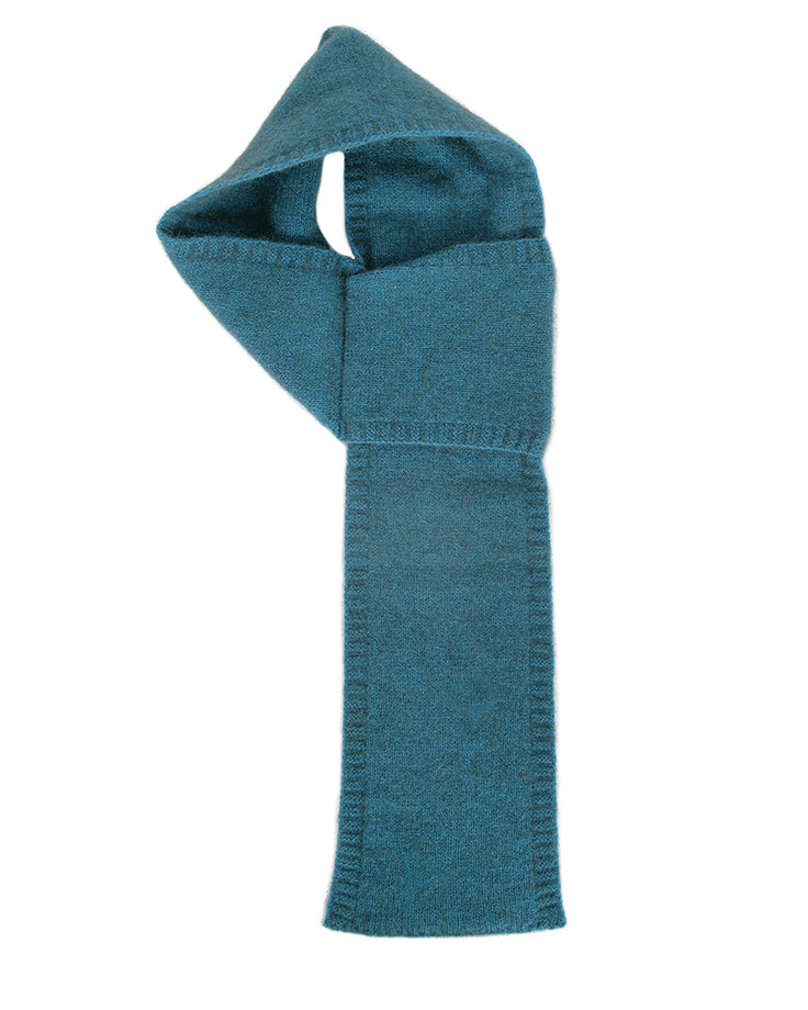 A cute little double thickness scarf using whole garment technology to create an integrated loop. Approx 14cm wide x 94cm long. Made in NZ by Lothlorian. Teal.